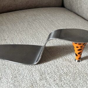 Stainless Steel Cake Server with Leopard Print Handle